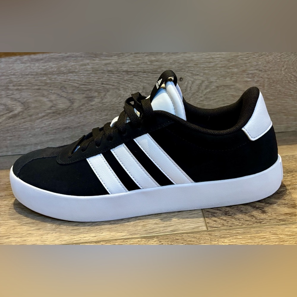 * ADIDAS VL Court 3.0 Men's skater shoes sneakers Sz 8.5 *